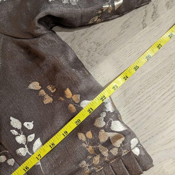 Cbazaar grey organza lehenga with gold accents, sheer dupatta, size 16-18, XL-2X - Picture 3 of 6